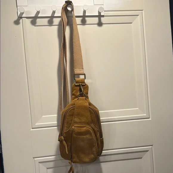 Free People suede Tan Crossbody Hudson sling Bag - Picture 1 of 2
